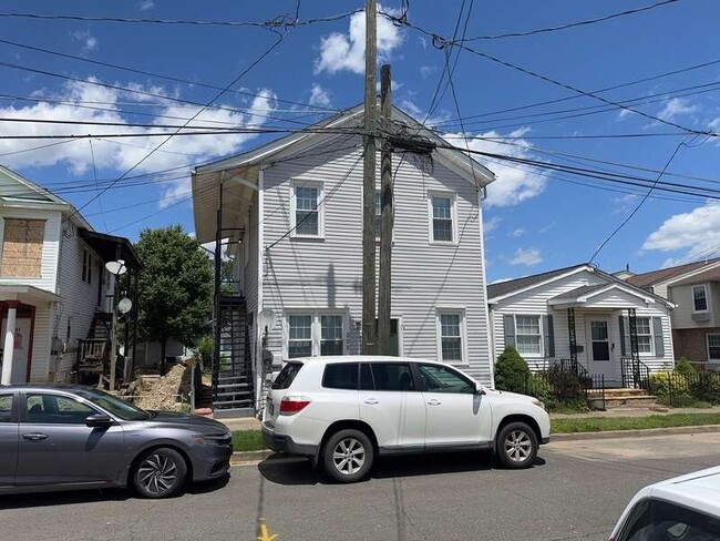 305 4th Ave, Unit 1