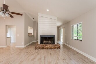1637 E Sandpiper Trail in Casselberry, FL - Foto de edificio - Building Photo