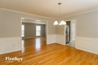 1817 Morgans Mill Way in High Point, NC - Foto de edificio - Building Photo