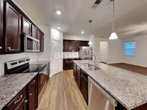 513 Slew Dr in Holly Springs, GA - Building Photo - Building Photo