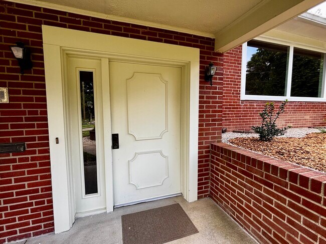 7743 Highgate Pl in Cincinnati, OH - Foto de edificio - Building Photo