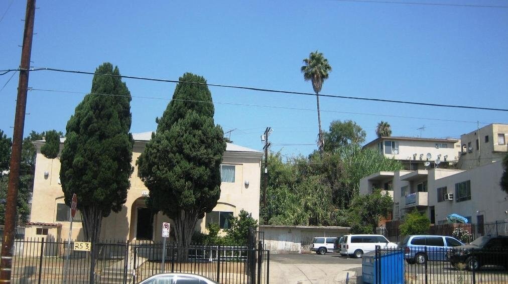 253 S Park View St in Los Angeles, CA - Foto de edificio