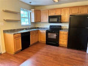 400 Cityview Ln in Fayetteville, NC - Building Photo - Building Photo
