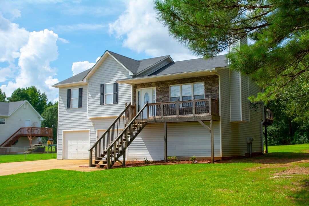 22 Lilly Oak Ct in Villa Rica, GA - Foto de edificio