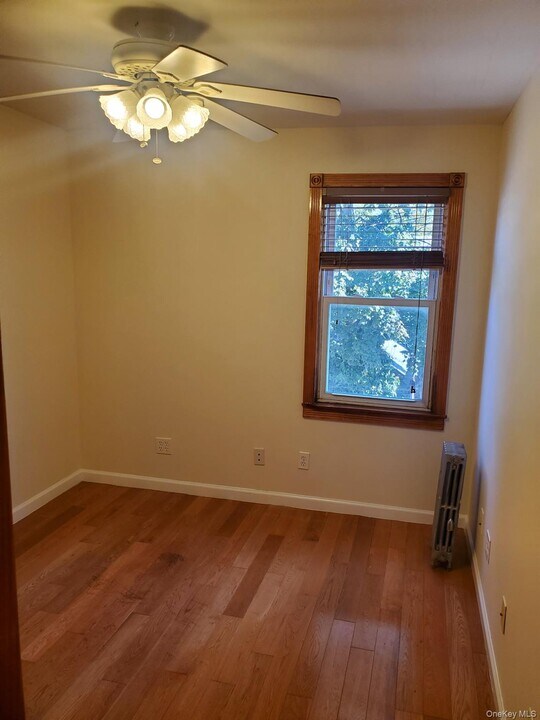 104-57 108th St in Queens, NY - Building Photo