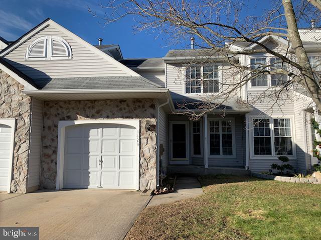 1123 Meadows Dr