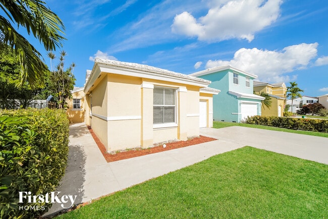 6429 French Angel Terrace in Margate, FL - Building Photo - Building Photo