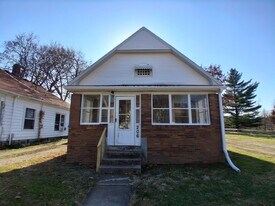 206 W 7th St in Danville, IL - Building Photo