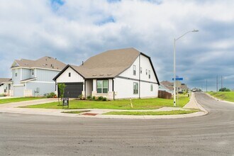 237 Sand Lily Ln in Georgetown, TX - Building Photo - Building Photo