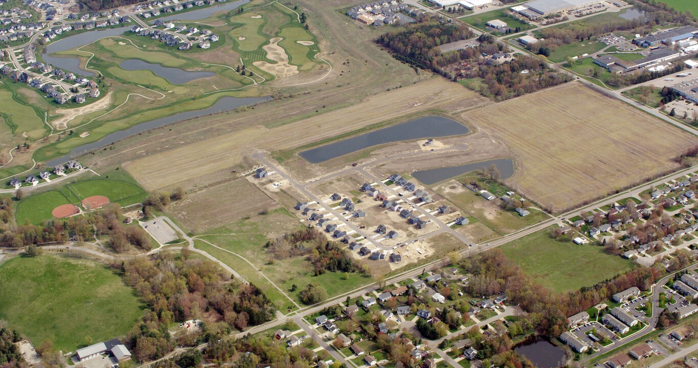 Silverwater in Holland, MI - Building Photo