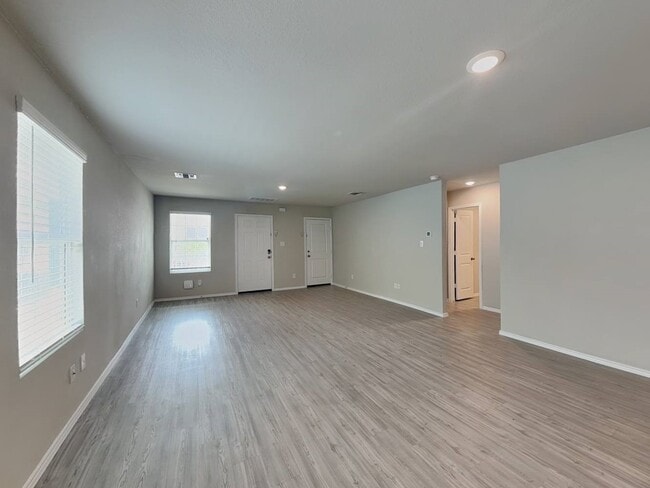 property at 5719 Leon Pl