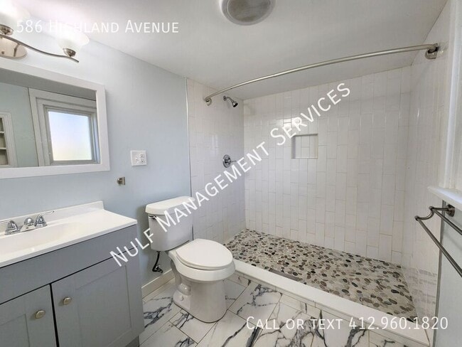 586 Highland Ave in Turtle Creek, PA - Building Photo - Building Photo