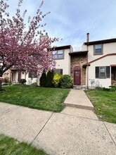 945 Bancroft Pl in Warminster, PA - Building Photo - Building Photo