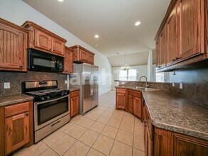 1712 January Pl in Moore, OK - Building Photo - Building Photo