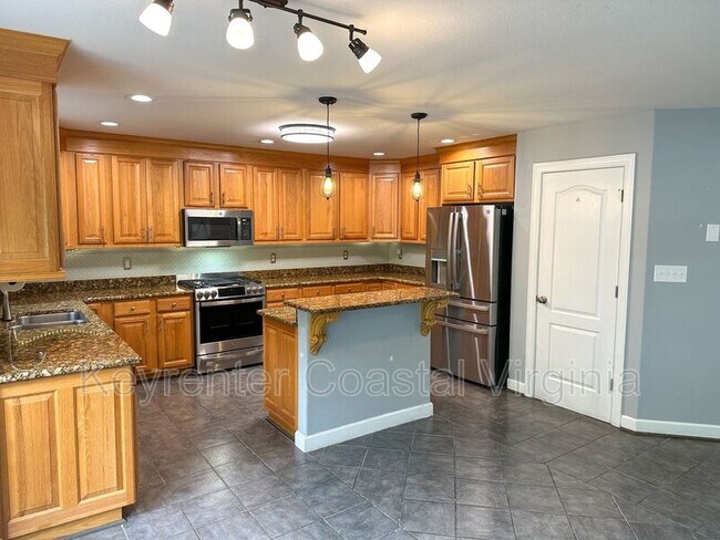 652 Westminster Reach in Smithfield, VA - Building Photo - Building Photo