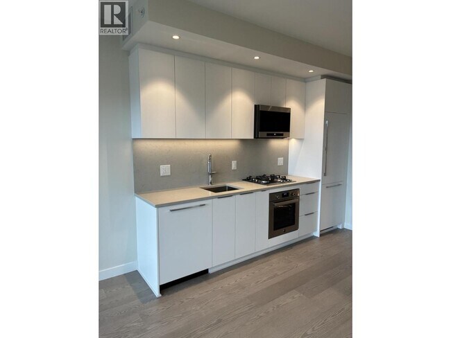 6138 Birney Ave in Vancouver, BC - Building Photo - Building Photo