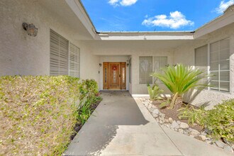 2503 Brentwood Dr in Lancaster, CA - Building Photo - Building Photo