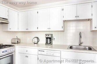 32 Healey St in Cambridge, MA - Foto de edificio - Building Photo