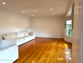 28 Ridge Rd in West Long Branch, NJ - Building Photo - Building Photo