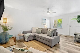2704 2nd St in Indian Rocks Beach, FL - Building Photo - Building Photo