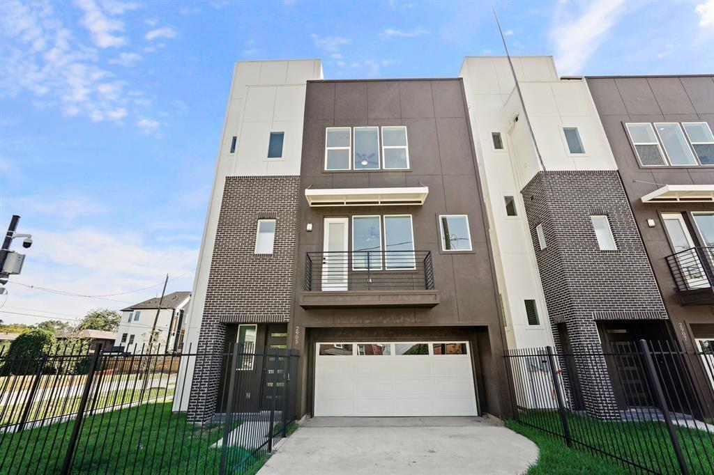 2905 Nagle St in Houston, TX - Building Photo