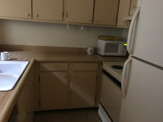 property at 807 Alder Ave