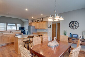 1720 SW Rock Rose Dr in Oak Harbor, WA - Building Photo - Building Photo