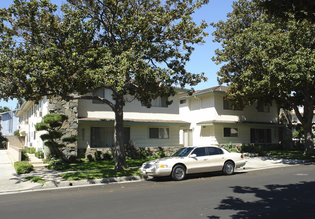 421-423 N Monterey St in Alhambra, CA - Building Photo - Building Photo