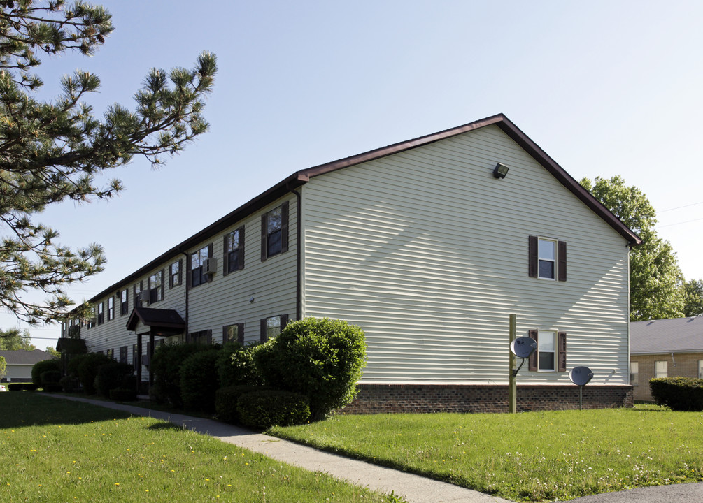 Bedford Woods Apartments in Toledo, OH - Building Photo