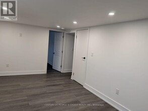157 Tulloch Dr in Ajax, ON - Building Photo - Building Photo