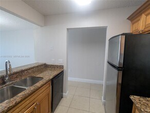 1564 Lake Crystal Dr in Royal Palm Beach, FL - Building Photo - Building Photo