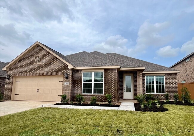 property at 3218 Banyan Dr