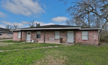 14405-14411 Pine St in Santa Fe, TX - Building Photo - Building Photo