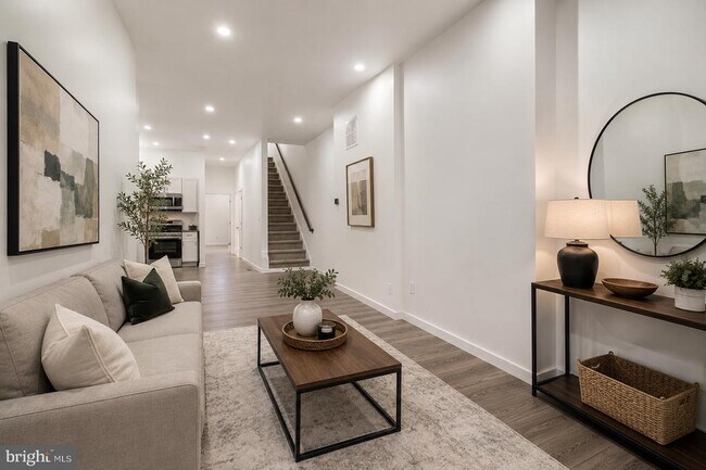property at 1339 W Lafayette Ave