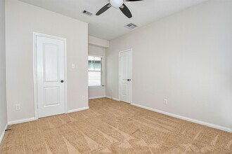 38 Cheswood Manor Drive in The Woodlands, TX - Building Photo - Building Photo