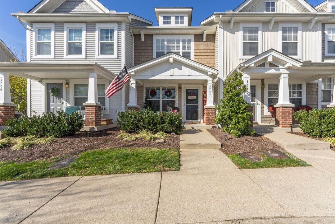 3297 Harpeth Springs Dr in Nashville, TN - Building Photo