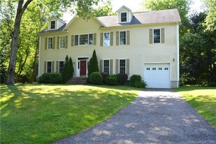 6 Archer Ln in Darien, CT - Building Photo