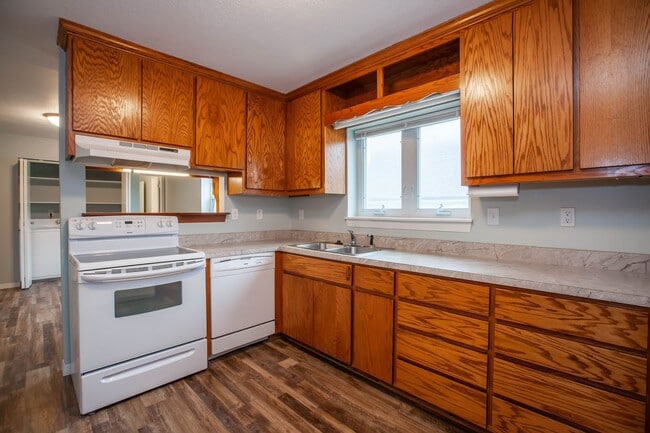 property at 1020 N 10th St