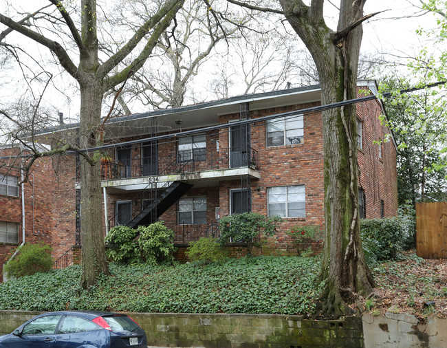 Argonne Avenue Apartments in Atlanta, GA - Building Photo - Building Photo