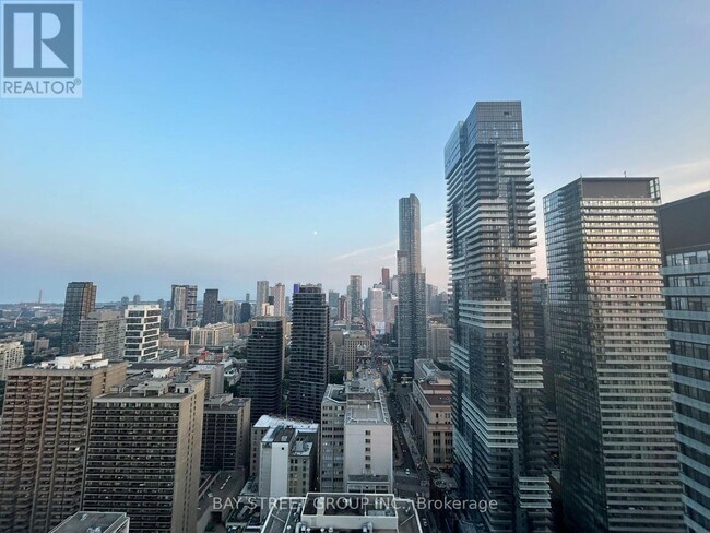 property at 501 Yonge St