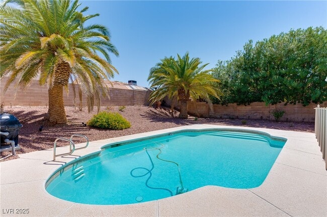 20 Fantasia Ln in Henderson, NV - Building Photo - Building Photo