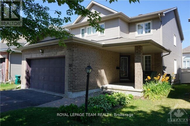 90 Upney Dr in Ottawa, ON - Building Photo - Building Photo