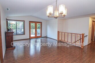 5315 215th St SE in Woodinville, WA - Building Photo - Building Photo