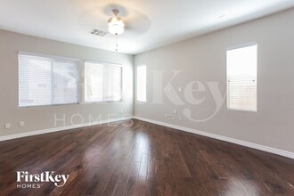 7340 Chesapeake Cove St in Las Vegas, NV - Building Photo - Building Photo