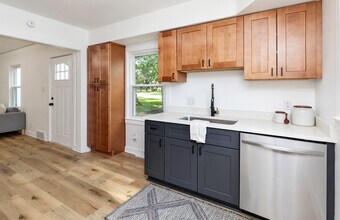 2614 Adams Ave in Des Moines, IA - Foto de edificio - Building Photo