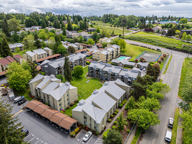 Rolling Hills Condominium in Renton, WA - Foto de edificio - Building Photo