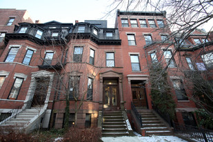 447 Beacon St in Boston, MA - Foto de edificio - Building Photo