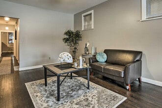 220 N Laporte Ave in Chicago, IL - Building Photo - Building Photo