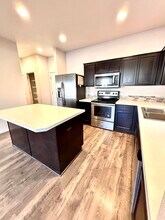 11727 NE 22nd Way in Vancouver, WA - Building Photo - Building Photo