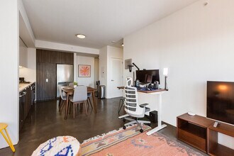 18 10th St, Unit FL18-ID278481P in San Francisco, CA - Building Photo - Building Photo